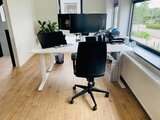 Aluforce 140 bureau | wissel staan en zitten achter je bureau af | Worktrainer.nl