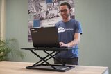 Ultra Slim Mini Desk | Staand werken achter een bureauverhoger | Worktrainer.nl