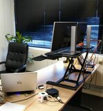 Updesk Cross zit-sta verhoger Worktrainer.nl