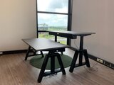 Design Hoog Laag Bureau - Elektrisch Zit-Sta Bureau - OakDesk - Worktrainer.nl 