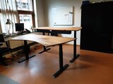 Very Stable Sit-stand desk SteelForce 670 | Electronically adjustable in height